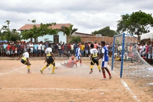 O público marcou presença na grande final do Campeonato dos Amigos, em Serrinha, realizada na manhã deste domingo (05), no Alto da Bandeira.