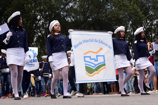 Prefeitura de Serrinha realiza desfile cívico-militar alusivo ao dia da independência em grande estilo