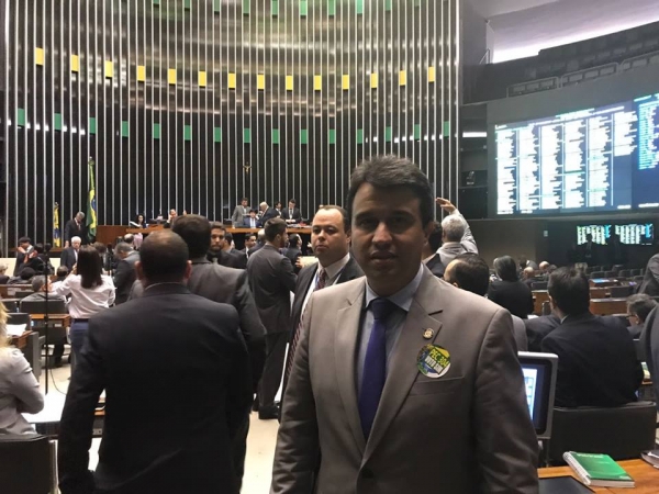 Prefeito Adriano Lima vai a Brasília em apoio à legalização da vaquejada