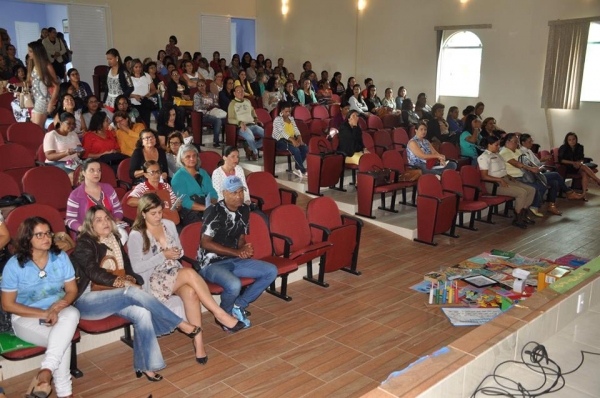 Secretaria de Educação de Serrinha realiza encontro do pacto de alfabetização
